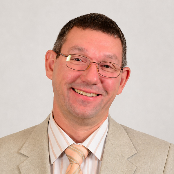 Dr. Kiril Shljapnikov
